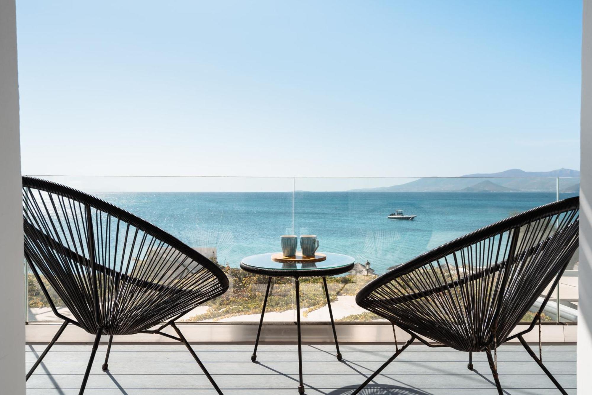 Agia Anna  Manios Suites מראה חיצוני תמונה