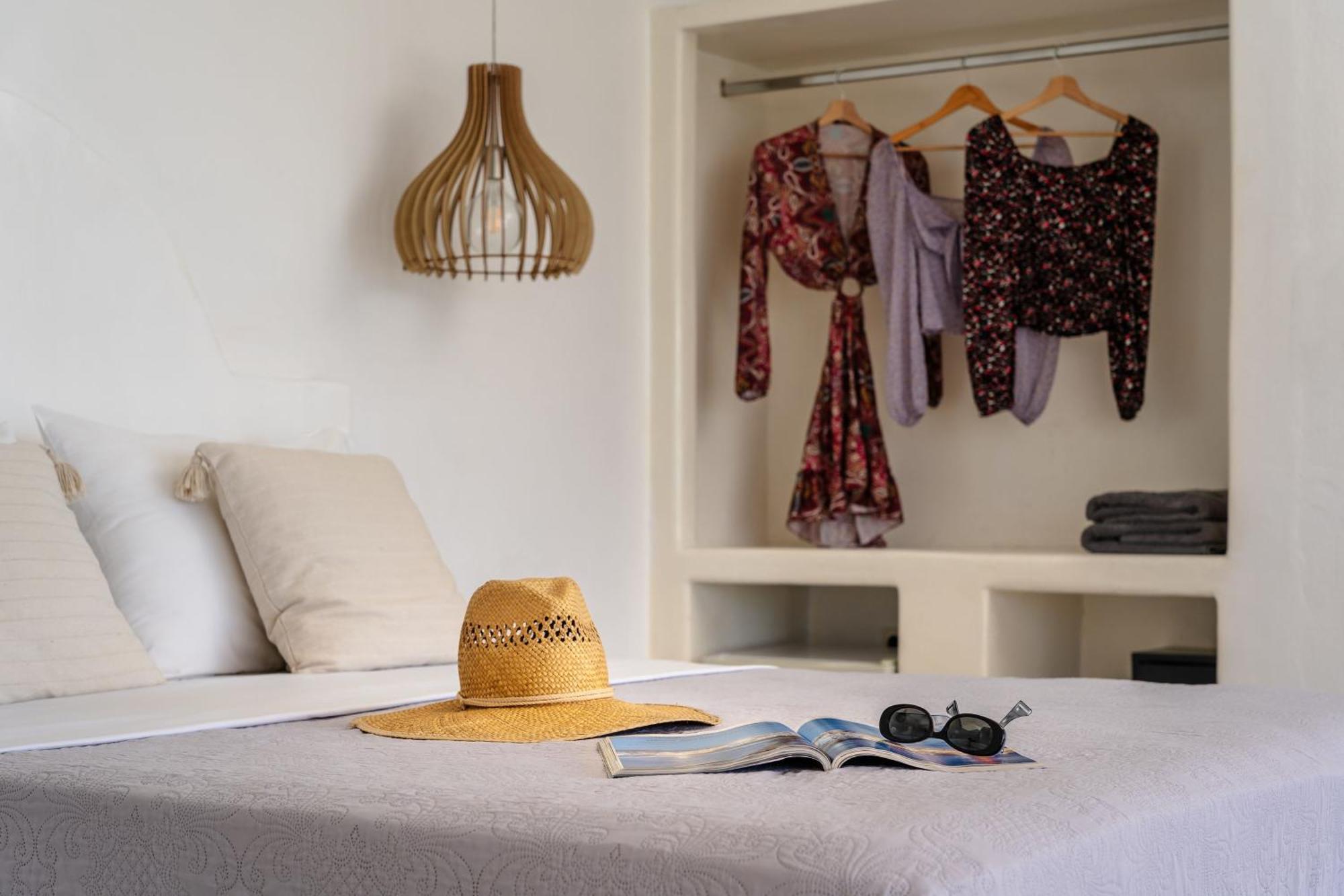 Agia Anna  Manios Suites מראה חיצוני תמונה