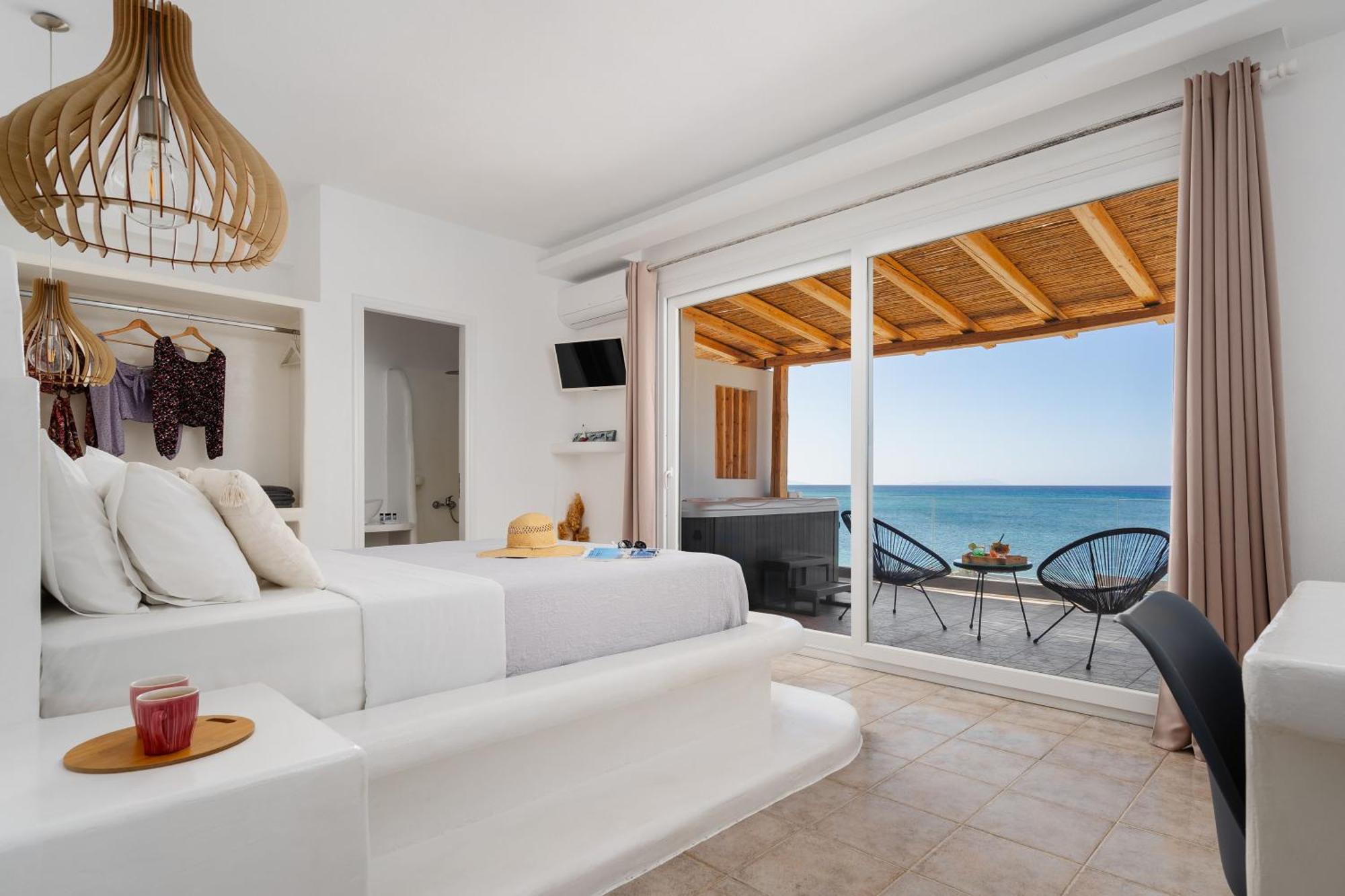 Agia Anna  Manios Suites מראה חיצוני תמונה