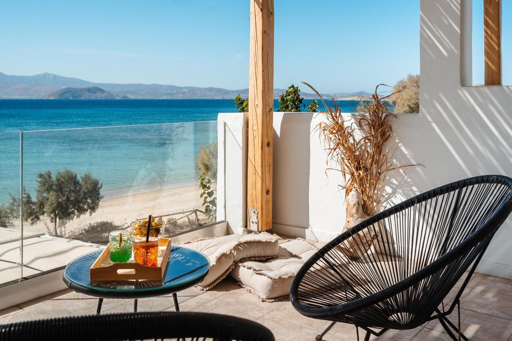 Agia Anna  Manios Suites מראה חיצוני תמונה